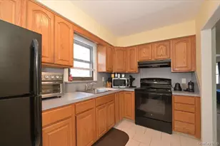 2 Oak Pl, Massapequa, NY 11758 - Photo 29