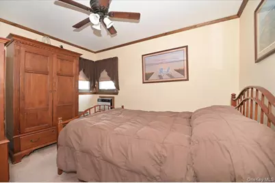 2 Oak Place, Massapequa, NY 11758 - Photo 15