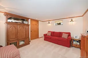 2 Oak Pl, Massapequa, NY 11758 - Photo 21