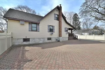 2 Oak Place, Massapequa, NY 11758 - Photo 25