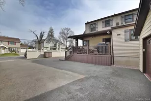 2 Oak Pl, Massapequa, NY 11758 - Photo 27