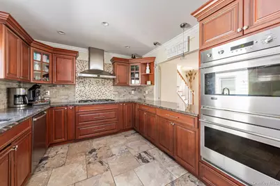 8227 265th Street, Glen Oaks, NY 11004 - Photo 5