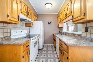 47 Hewlett Point Ave, East Rockaway, NY 11518 - Photo 11