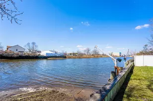 567 Oxford Rd, Cedarhurst, NY 11516 - Photo 23