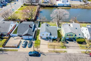 567 Oxford Rd, Cedarhurst, NY 11516 - Photo 25