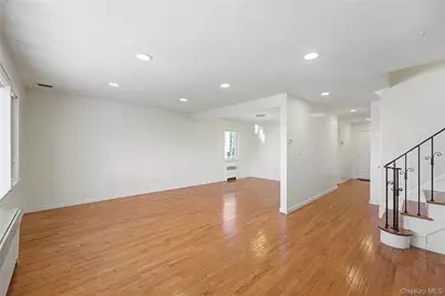 567 Oxford Road, Cedarhurst, NY 11516 - Photo 9