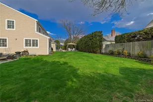 334 Raymond St, Rockville Centre, NY 11570 - Photo 29