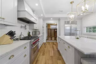 334 Raymond St, Rockville Centre, NY 11570 - Photo 13