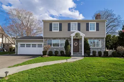 334 Raymond Street, Rockville Centre, NY 11570 - Photo 1