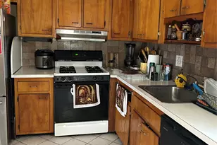 32-13 202nd St, Bayside, NY 11361 - Photo 9