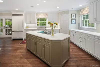 12 Suzanne Lane, Chappaqua, NY 10514 - Photo 11