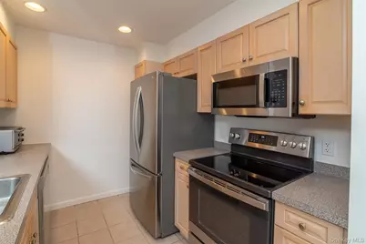 200 Woodcrest Lane #223, Mount Kisco, NY 10549 - Photo 5