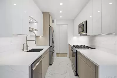 75-34 Bell Boulevard #3F, Oakland Gardens, NY 11364 - Photo 11