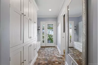 42 Mulberry Lane, New Rochelle, NY 10804 - Photo 19