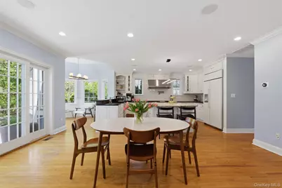 42 Mulberry Lane, New Rochelle, NY 10804 - Photo 9