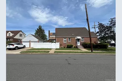 501 New Hyde Park Road, New Hyde Park, NY 11040 - Photo 3