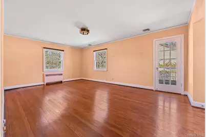 4 Tompkins Road, Scarsdale, NY 10583 - Photo 23