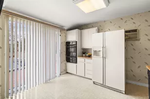 69 Amsterdam Rd, Smithtown, NY 11787 - Photo 9