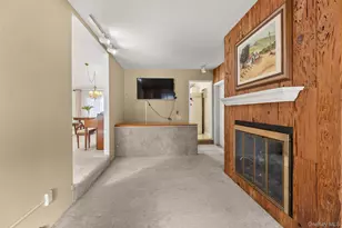 69 Amsterdam Rd, Smithtown, NY 11787 - Photo 7