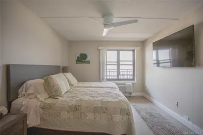 230 W Broadway #610, Long Beach, NY 11561 - Photo 21