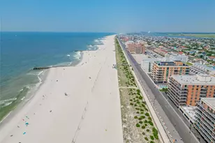 230 W Broadway, Long Beach, NY 11561 - Photo 35