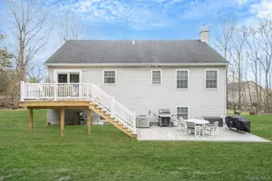 268 Holbrook Rd, Ronkonkoma, NY 11779 - Photo 11