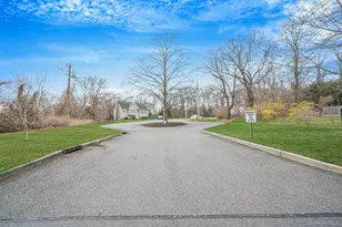 268 Holbrook Rd, Ronkonkoma, NY 11779 - Photo 7