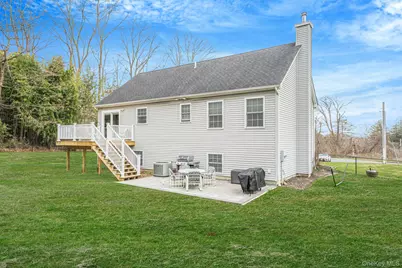 268 Holbrook Road, Ronkonkoma, NY 11779 - Photo 15