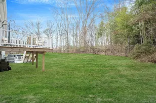 268 Holbrook Rd, Ronkonkoma, NY 11779 - Photo 9