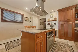 12 Woodgreen Ln, Wantagh, NY 11793 - Photo 7