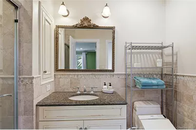 18 Aldgate Drive W, Manhasset, NY 11030 - Photo 29