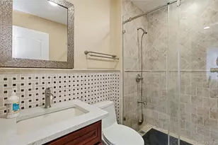 18 Aldgate Dr W, Manhasset, NY 11030 - Photo 21