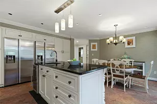 18 Aldgate Dr W, Manhasset, NY 11030 - Photo 15