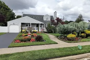 14 High St, Farmingdale, NY 11735 - Photo 35