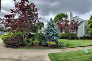 14 High St, Farmingdale, NY 11735 - Photo 37