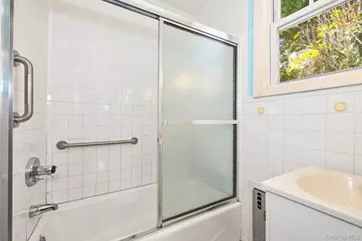 50 Sherwood Drive, Larchmont, NY 10538 - Photo 13