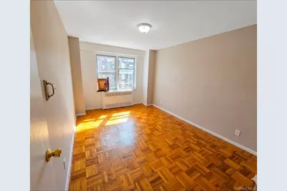 1853 Central Park Avenue #3J, Yonkers, NY 10710 - Photo 7