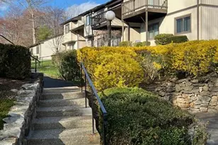 119 Village Rd, Yorktown Heights, NY 10598 - Photo 3