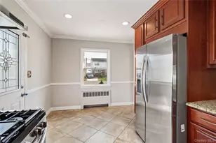 227 Columbus Pkwy, Mineola, NY 11501 - Photo 11