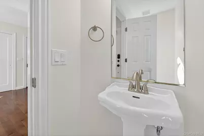 2 Lake Marie Lane, Bedford Hills, NY 10507 - Photo 9