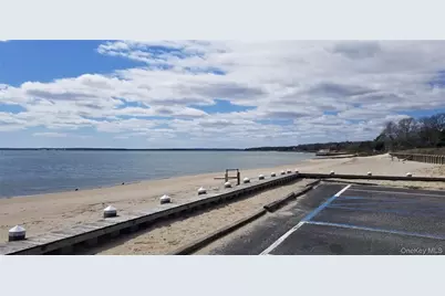 2100 Bay Avenue, Mattituck, NY 11952 - Photo 15