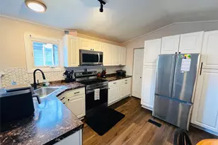 723 Beekman Rd, Hopewell Junction, NY 12533 - Photo 9