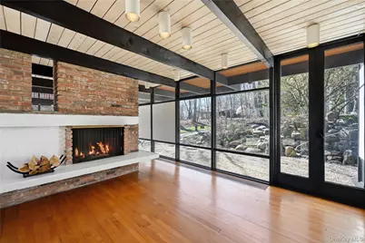 8 Dolphins Rise, Lloyd Harbor, NY 11743 - Photo 3