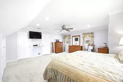 32 Homeside Lane, White Plains, NY 10605 - Photo 21