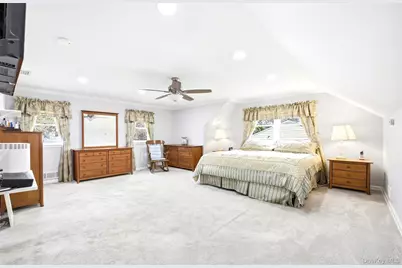 32 Homeside Lane, White Plains, NY 10605 - Photo 19