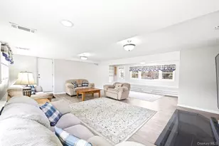 32 Homeside Ln, White Plains, NY 10605 - Photo 23