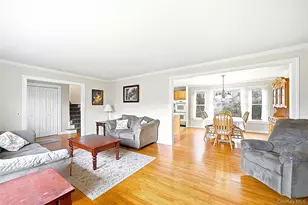 32 Homeside Ln, White Plains, NY 10605 - Photo 5