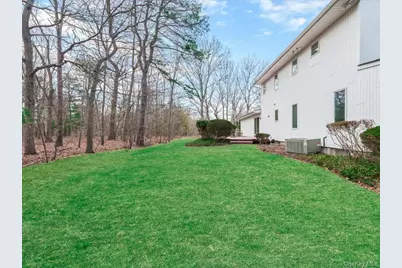 21 Linden Avenue, Kings Park, NY 11754 - Photo 25