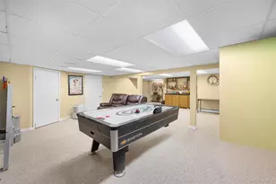 8 Cathy Ln, Great Neck, NY 11024 - Photo 31