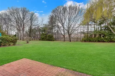 15 Doral Lane, Bay Shore, NY 11706 - Photo 25